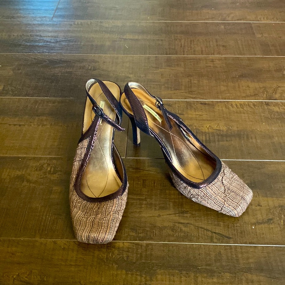 Max studio heels shoes